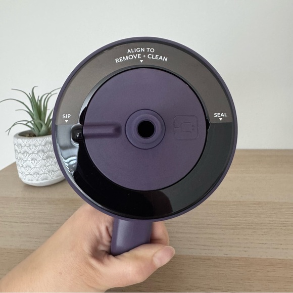 Brumate Era 40oz - Dark Aura - Picture 5 of 5